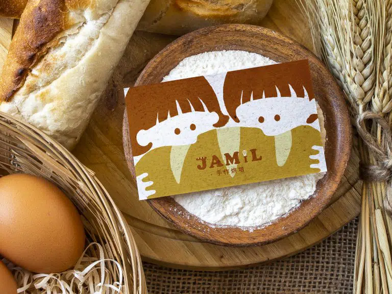 JAMIL烘焙LOGO和名片將對健康烘焙的概念貫徹到底，讓人們一眼就能看懂堅持。
